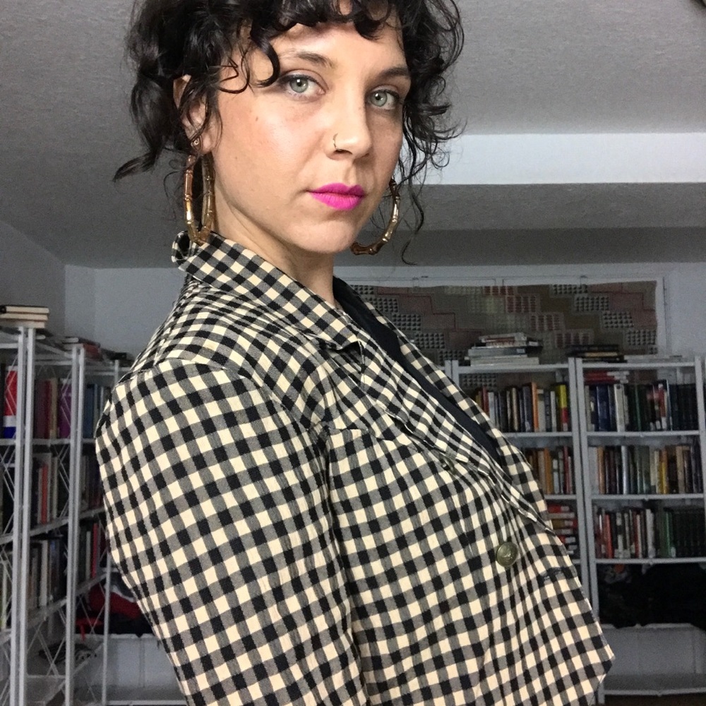 Tan Checkered Cropped Blazer w/ Shoulder Pads -B41